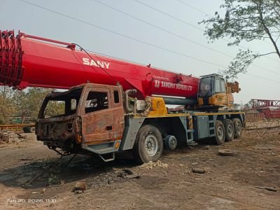 FIRE DAMAGED CRANE MAKE: SANY, MODEL: STC1600T7, CAPACITY: 160 TON, REGISTRATION NO.: MH43 CM 5954, CHASSIS NO.: LFCNRG6PNRL003380, DATE OF PURCHASE: 10/01/2025